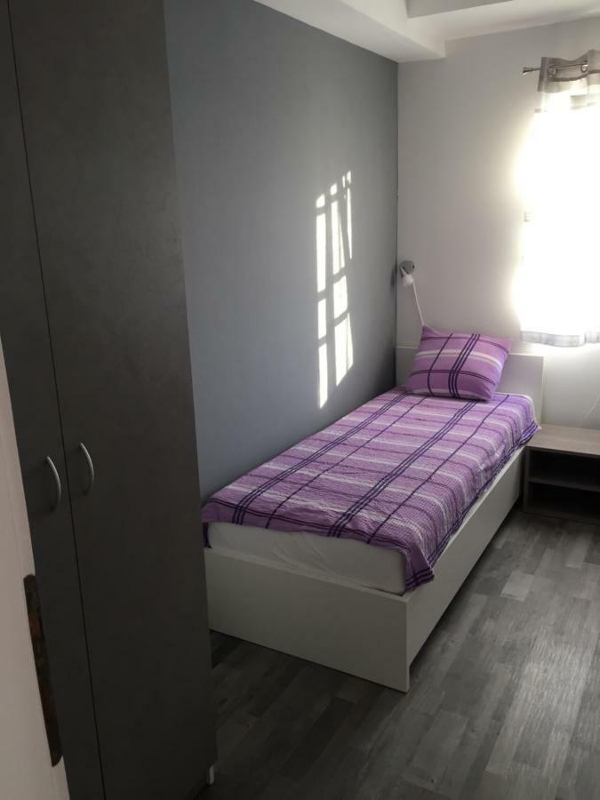 Apartmani Verica Karlobag Eksteriør billede